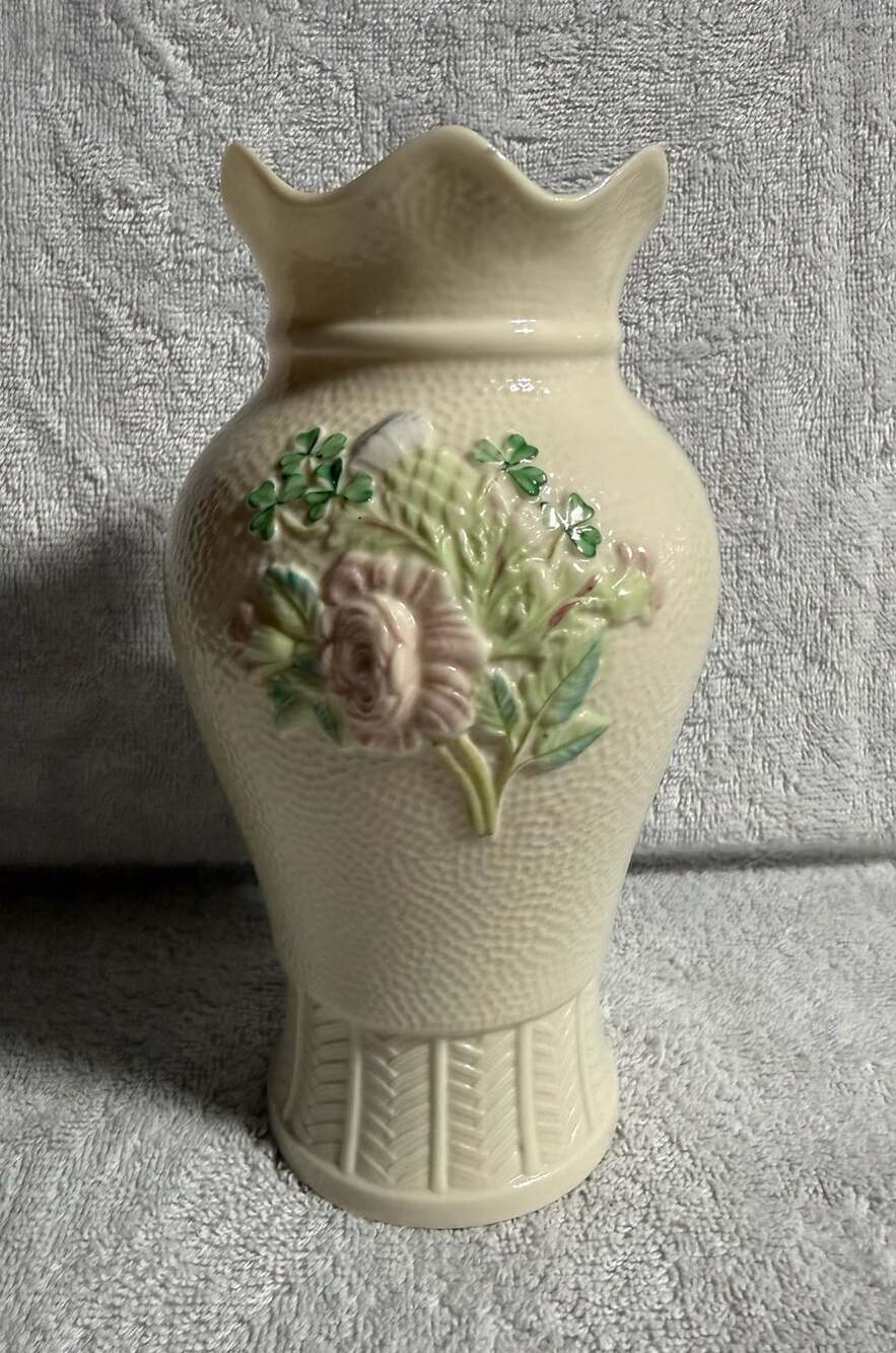 Belleek Killarney Collection 8 Inch Vase
